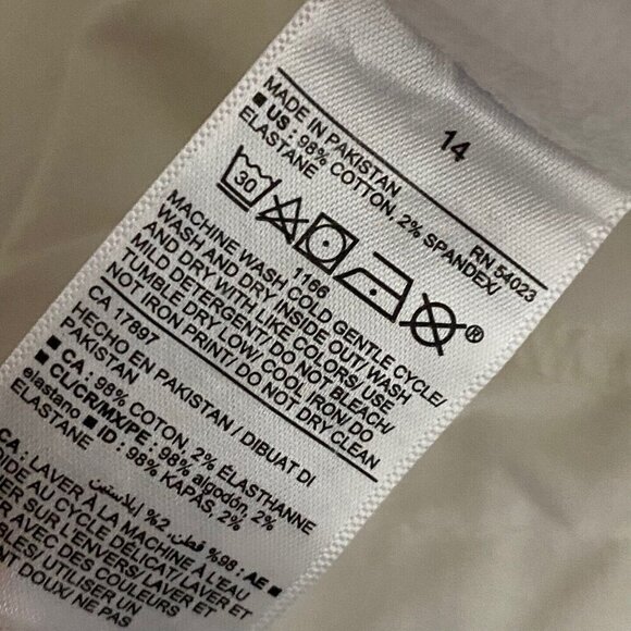 Old Navy Extra High Rise Sky-Hi Straight Jeans Jean Size 14 NWT White Distressed - Picture 9 of 11